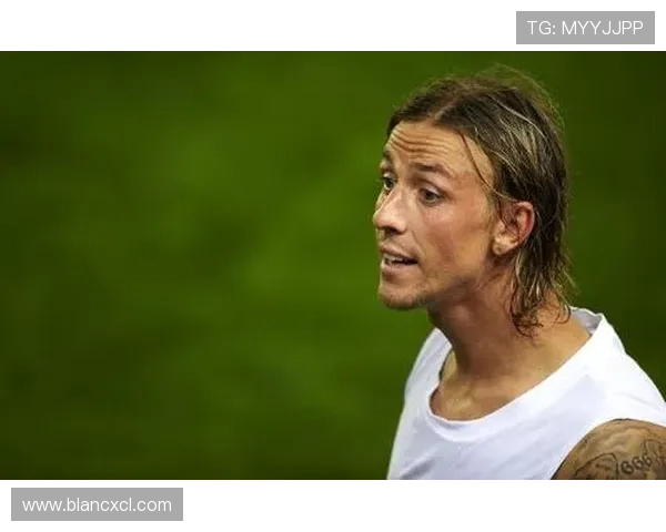 足球明星何塞的全名及其辉煌职业生涯回顾与成就分析 足球明星何塞的全名及其辉煌职业生涯回顾与成就分析